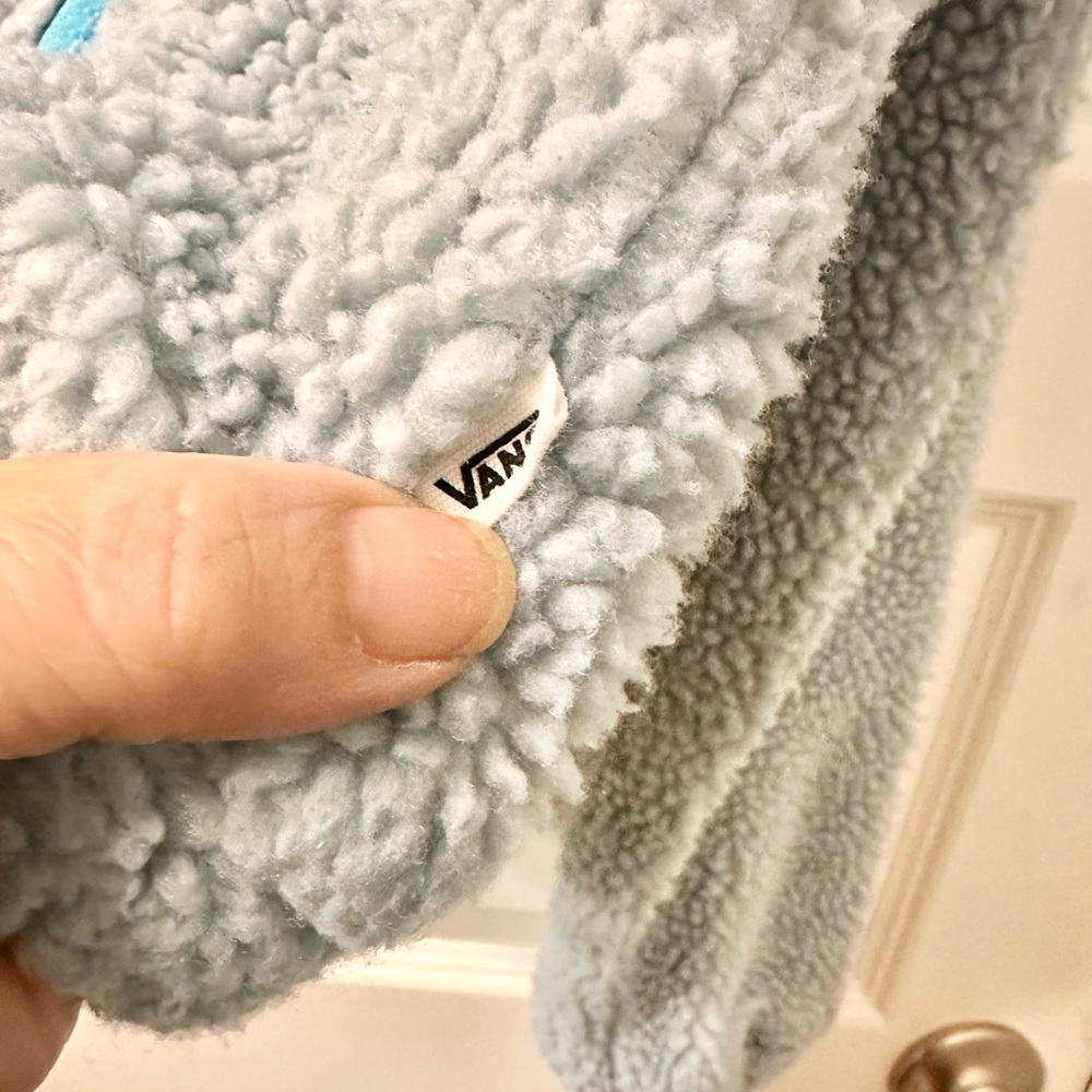 Vans Sherpa Zip Fleece Sweater. Small - Picture 3 of 8